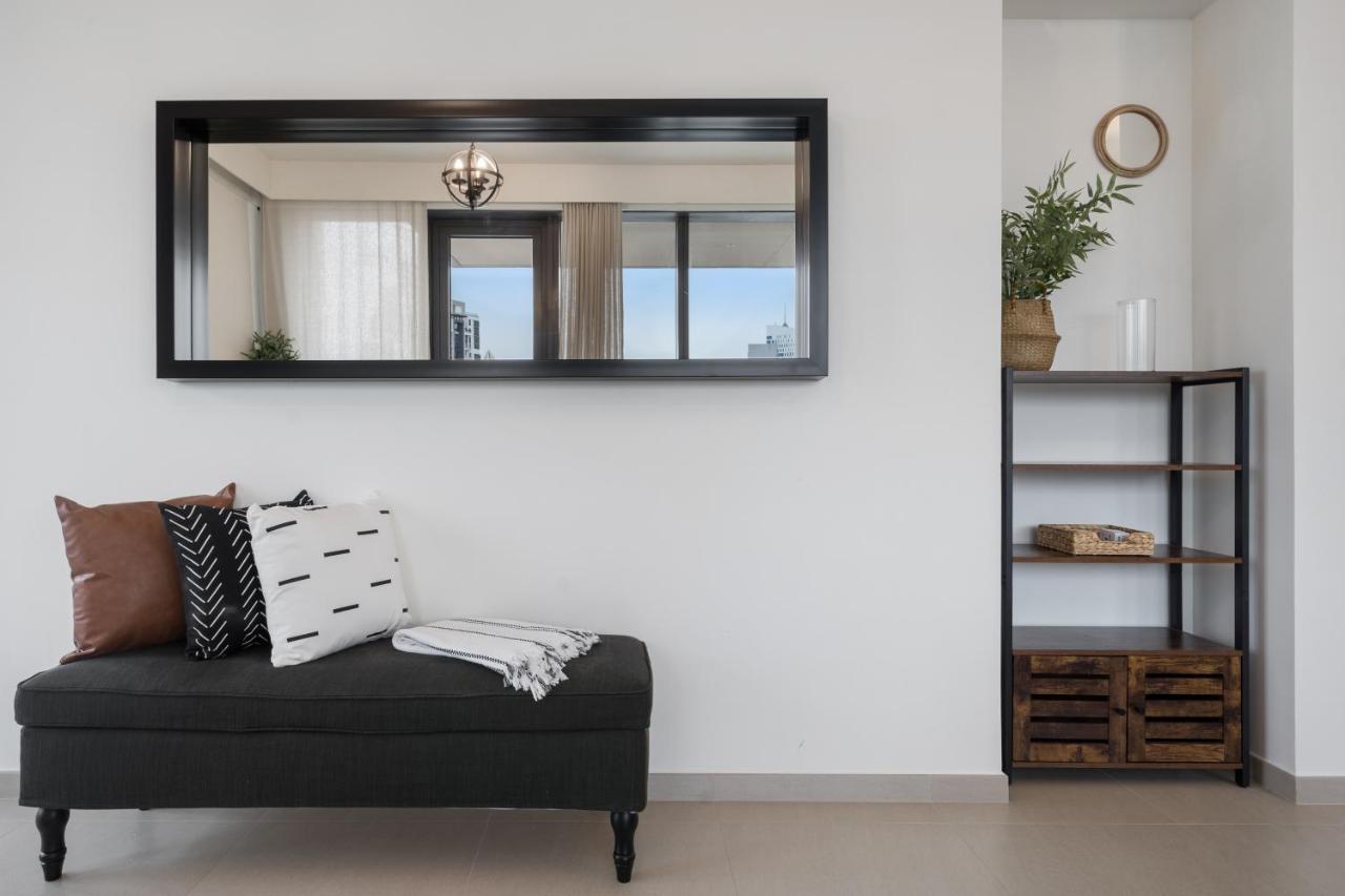 Breathtaking City Views From Dt Apt With Terrace Dubaj Kültér fotó