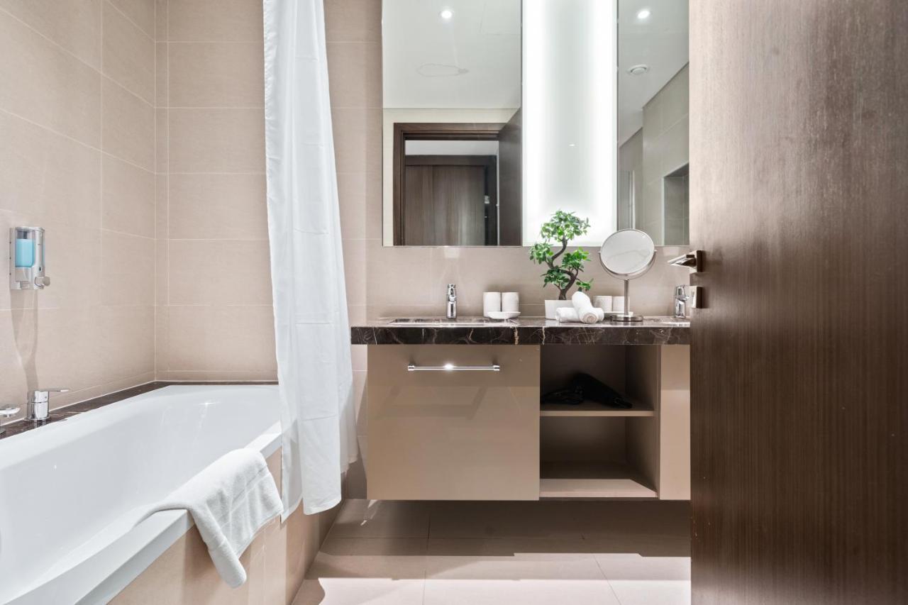 Breathtaking City Views From Dt Apt With Terrace Dubaj Kültér fotó